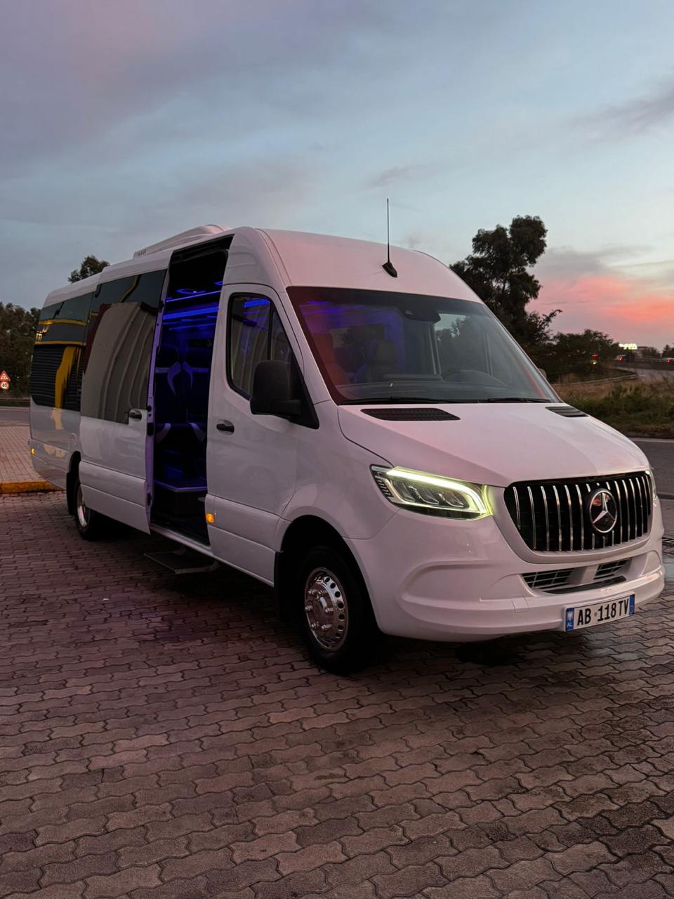Flughafen- & Privattransfers